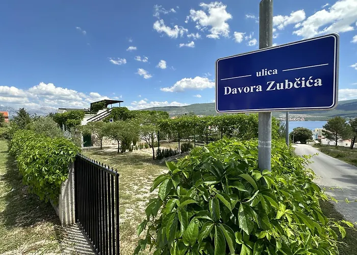 Kate Дом отдыха Pridraga